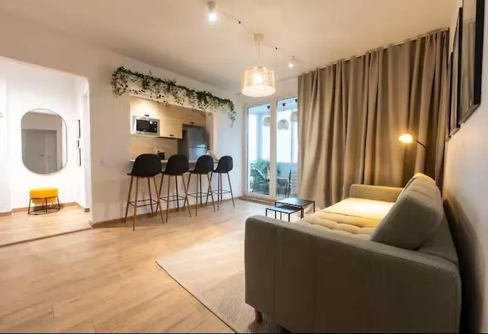 Apartment Feel Like In Old Center Warm Nest *